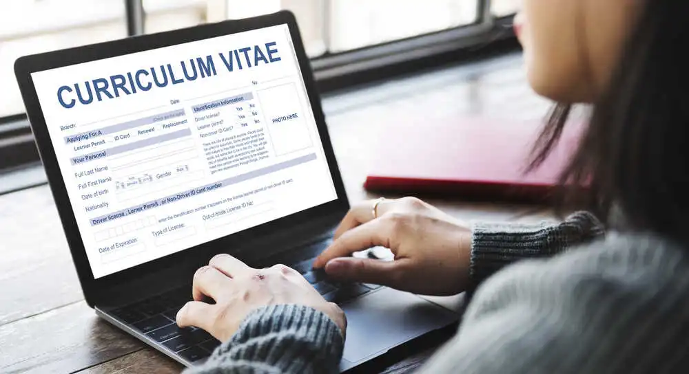 Tulis Pencapaian sebagai cara membuat CV