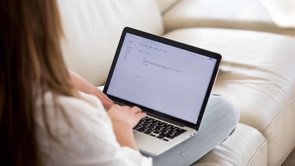 Jalankan Notebook dan Upload File
