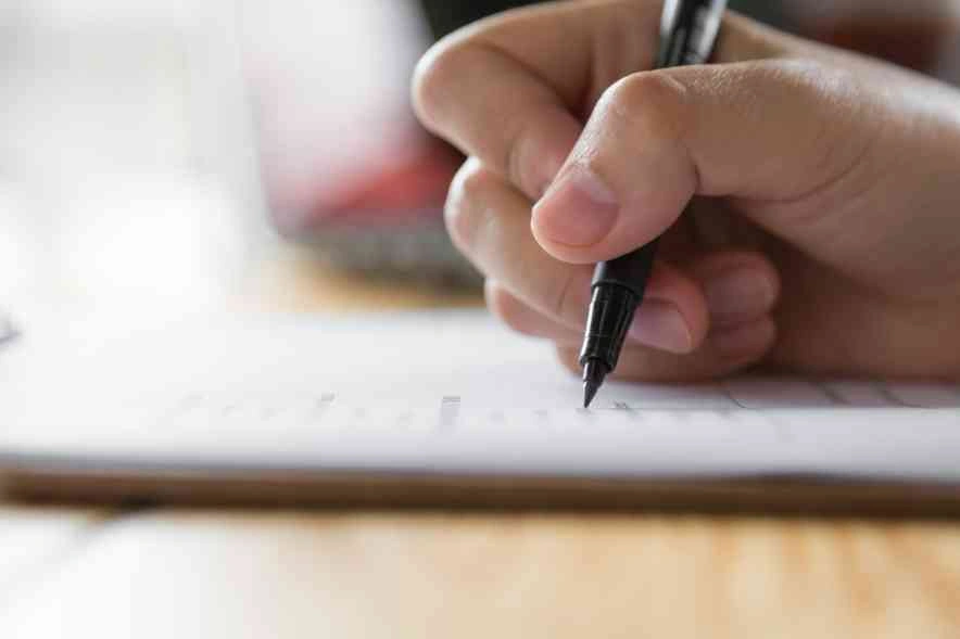 Perbedaan CV dan Surat Lamaran Kerja