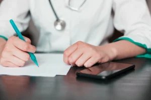 3 Contoh Surat Dokter untuk Izin Sekolah, Kuliah, dan Kerja