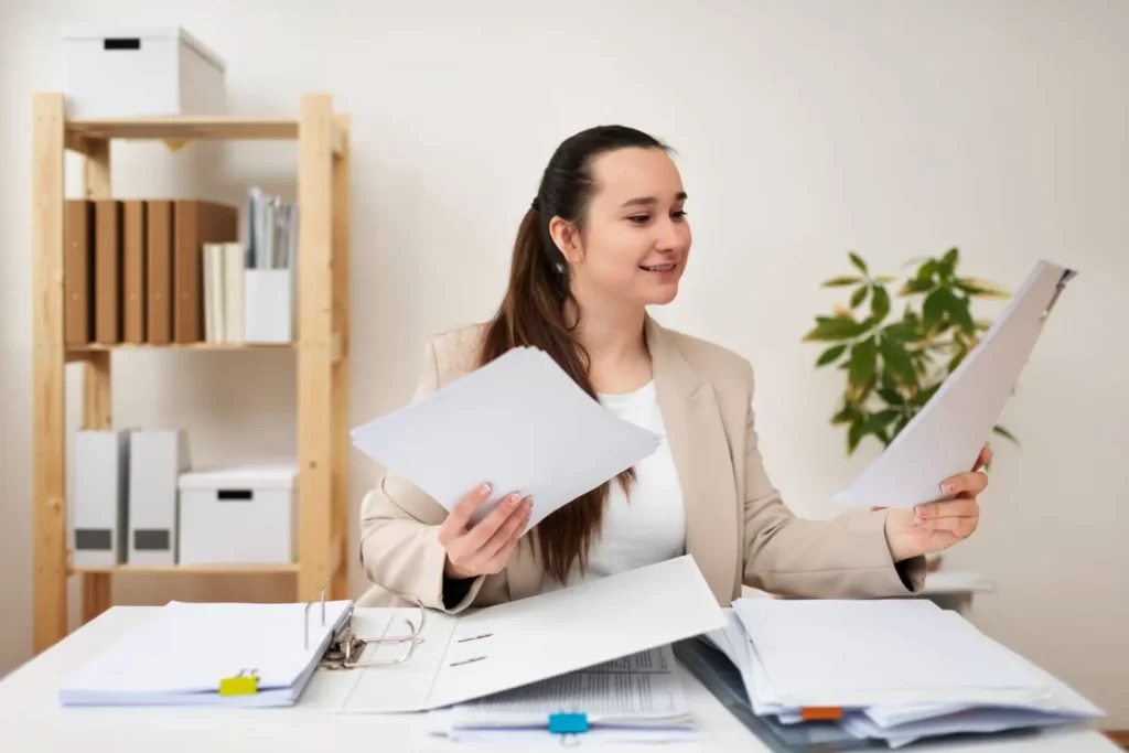 4 Contoh Surat Masuk Beserta Cara Menanganinya dengan Tepat