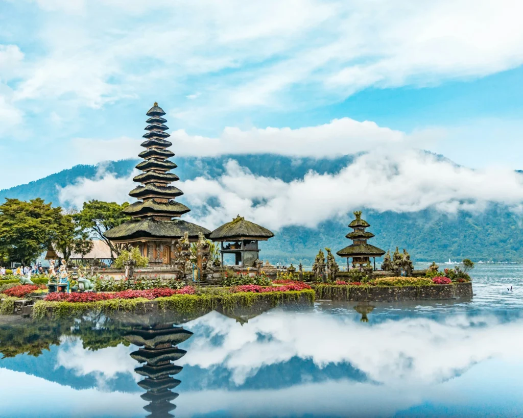 Bali di Pulau Seribu Pura