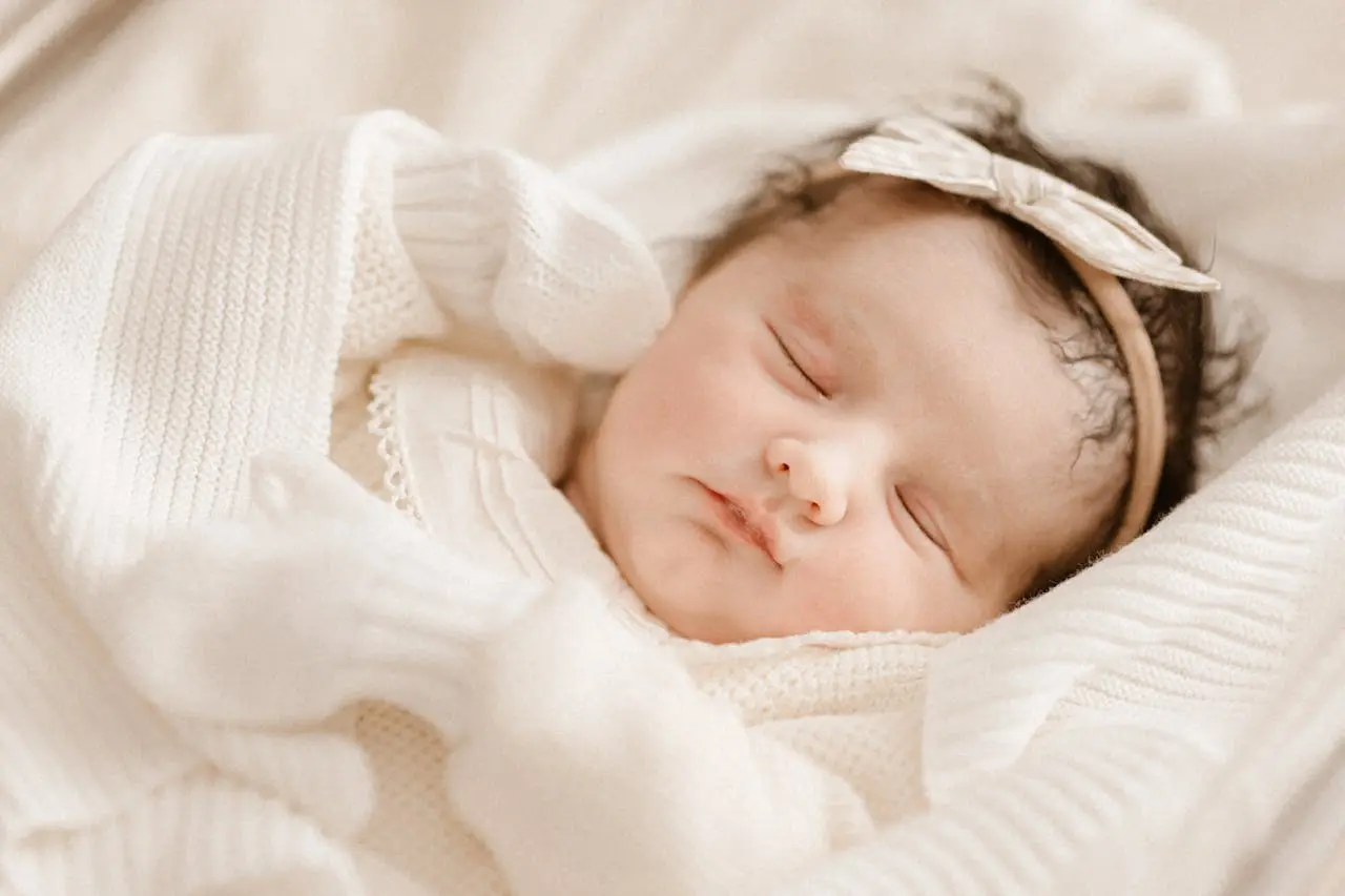Nama Bayi Perempuan Islami​ 2 Kata