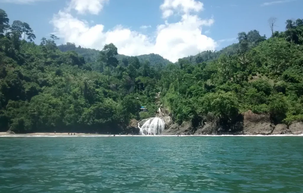 Pantai Banyu Anjlok