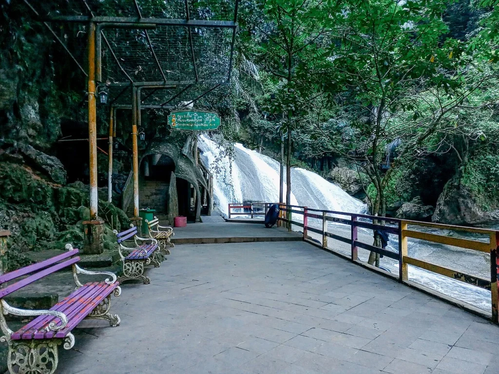 Taman Wisata Bantimurung di Sulawesi Selatan