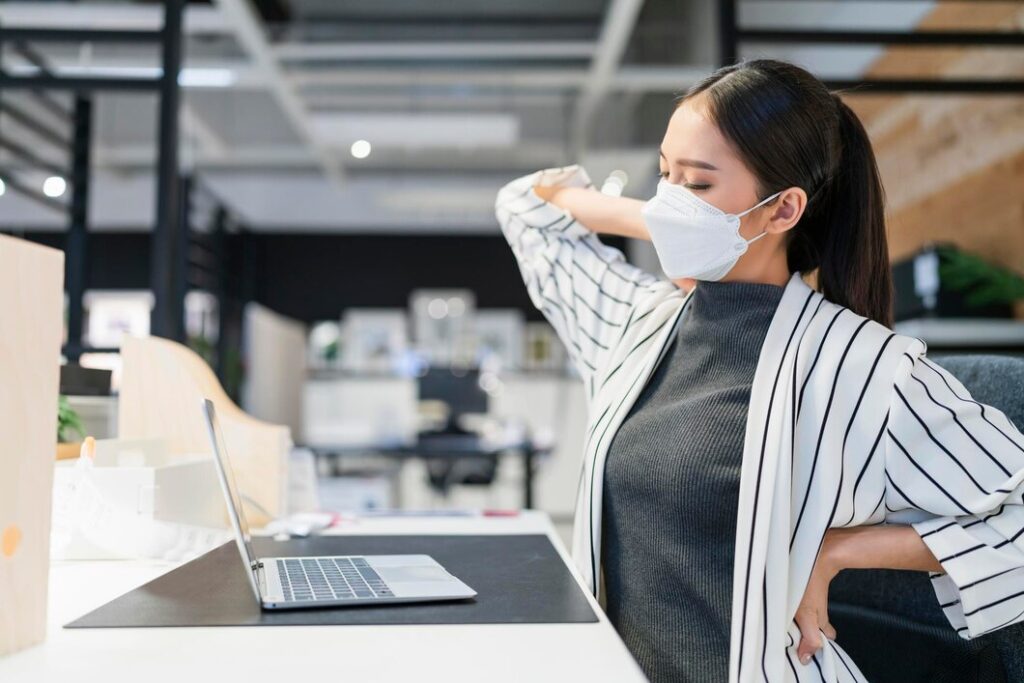 menjaga postur tubuh penting untuk jangka panjang