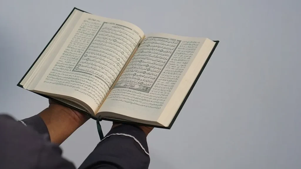 sekilas surah al kafirun