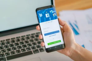 Akun Facebook seringkali tidak diamankan secara penuh oleh pengguna